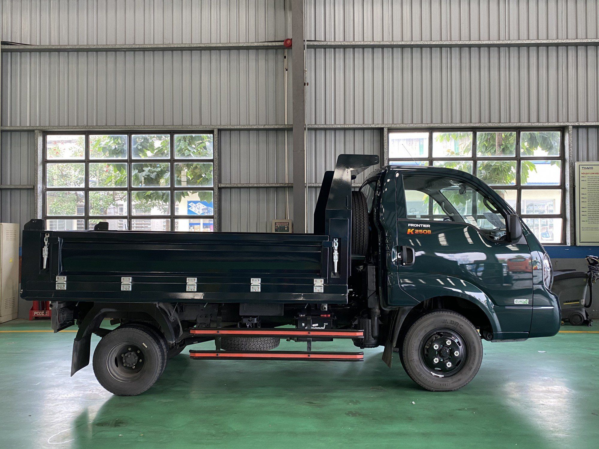 Kia K250B - Tải Ben 1.990kg - 1.8 Khối