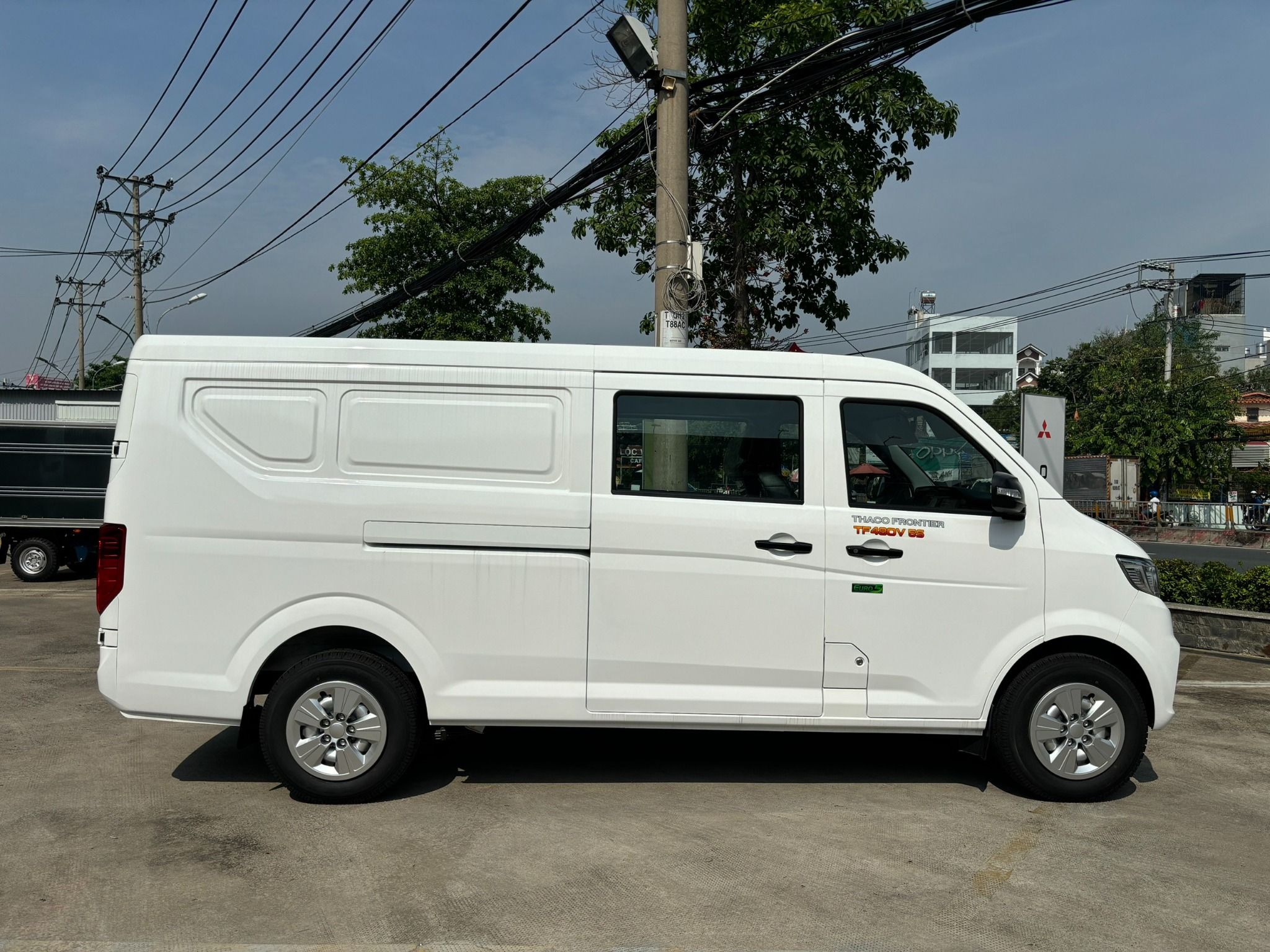 XE TẢI VAN THACO 5 CHỖ | TF480V 5S | 750 KG | THÙNG 1,9M