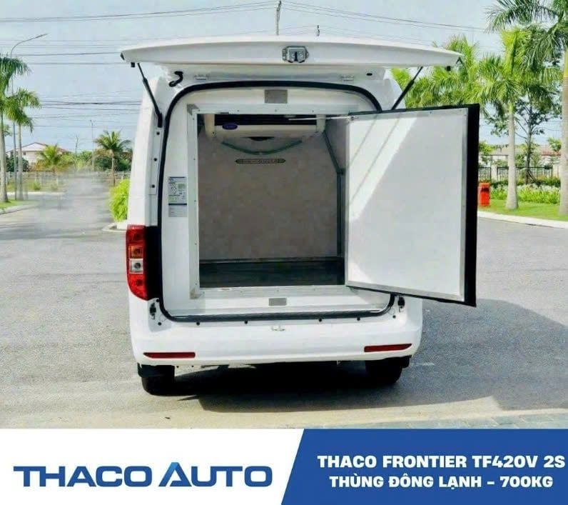 XE VAN ĐÔNG LẠNH THACO | TF420 V 2S | 700 KG