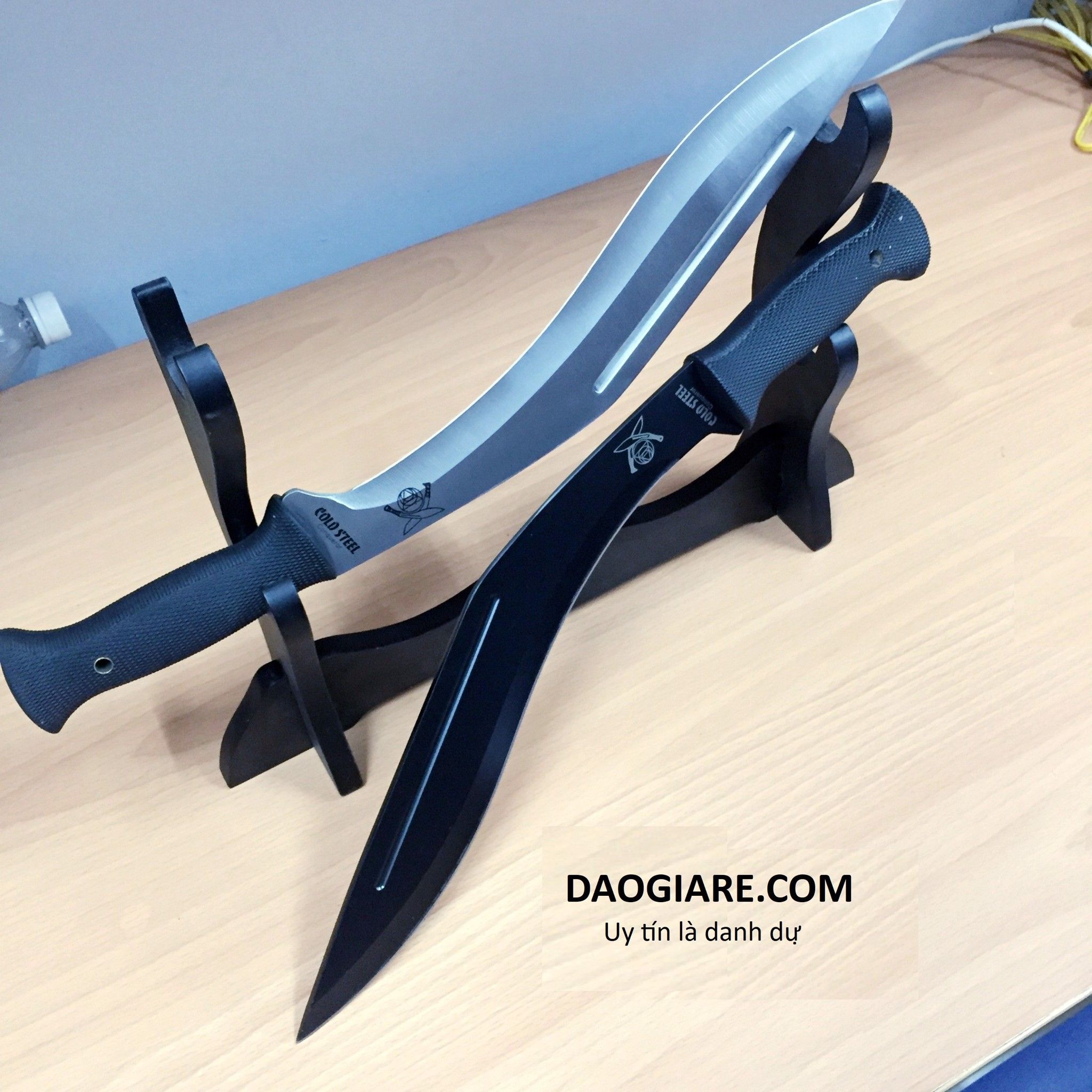 Dao Quắm Kukri