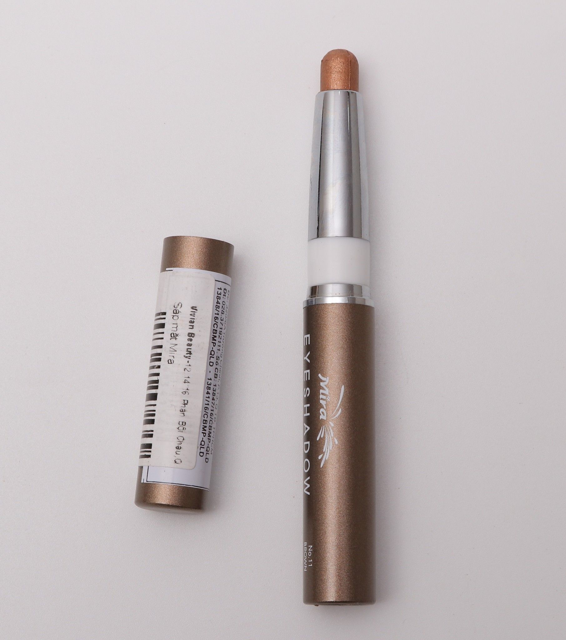 Bút sáp kẻ mắt ánh nhũ Mira Eyeshadow Hàn Quốc 1.5g