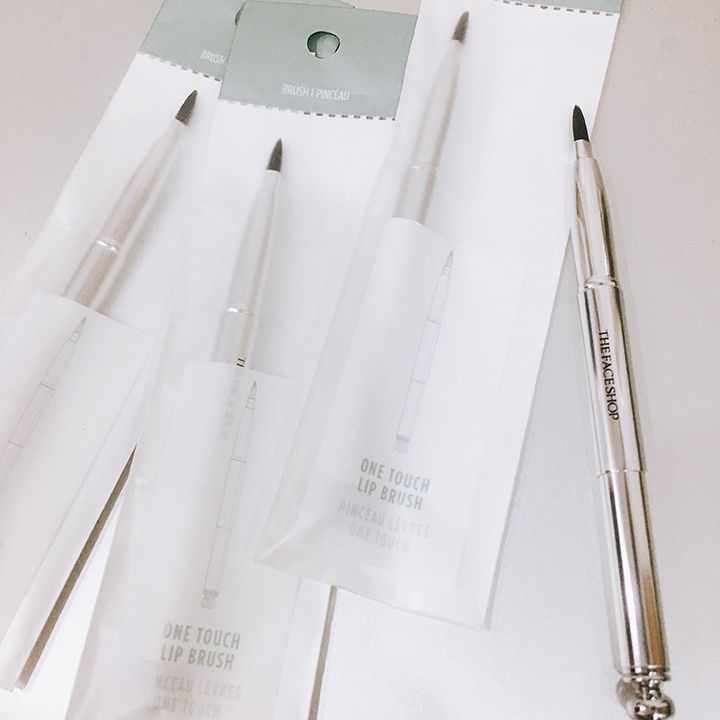 Cọ môi Thefaceshop (MP4400)