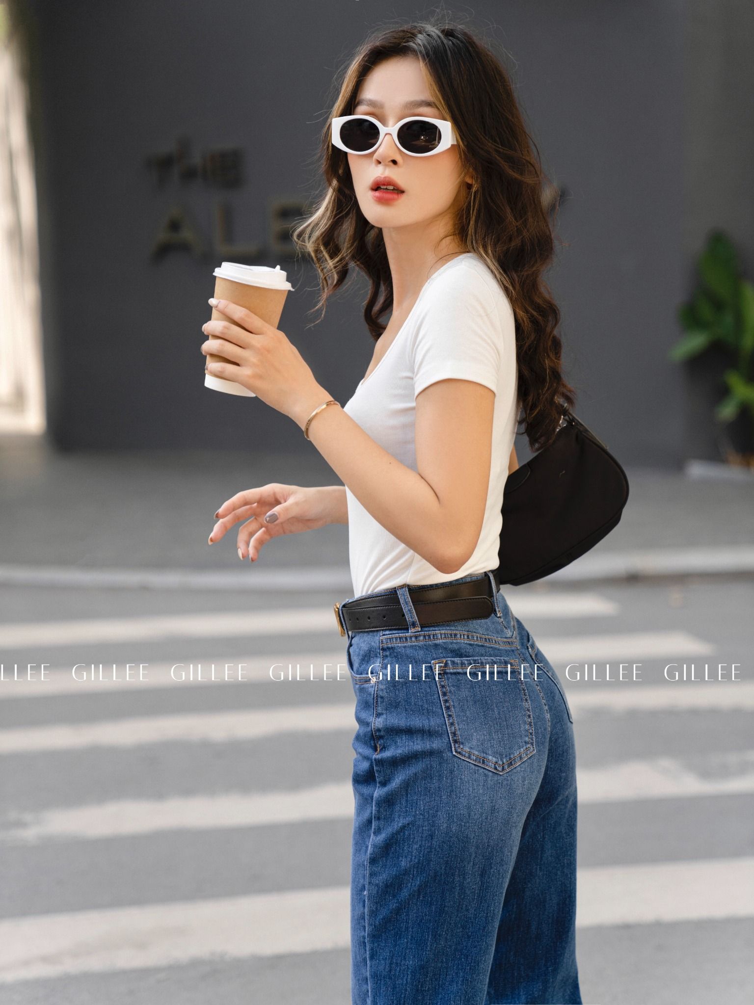 Áo Thun Croptop Cổ U FAT053