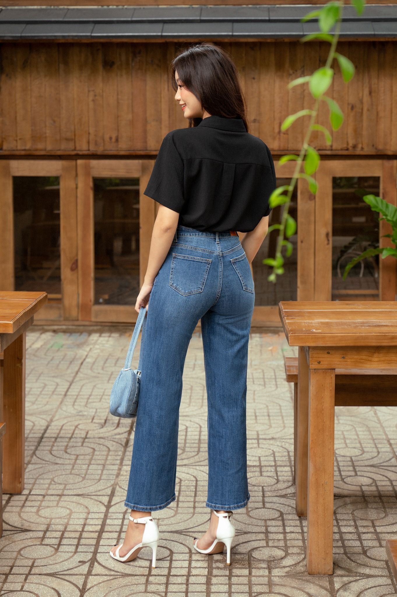 Quần Jean Ống Rộng Gấu Thường Ngắn YQJ018