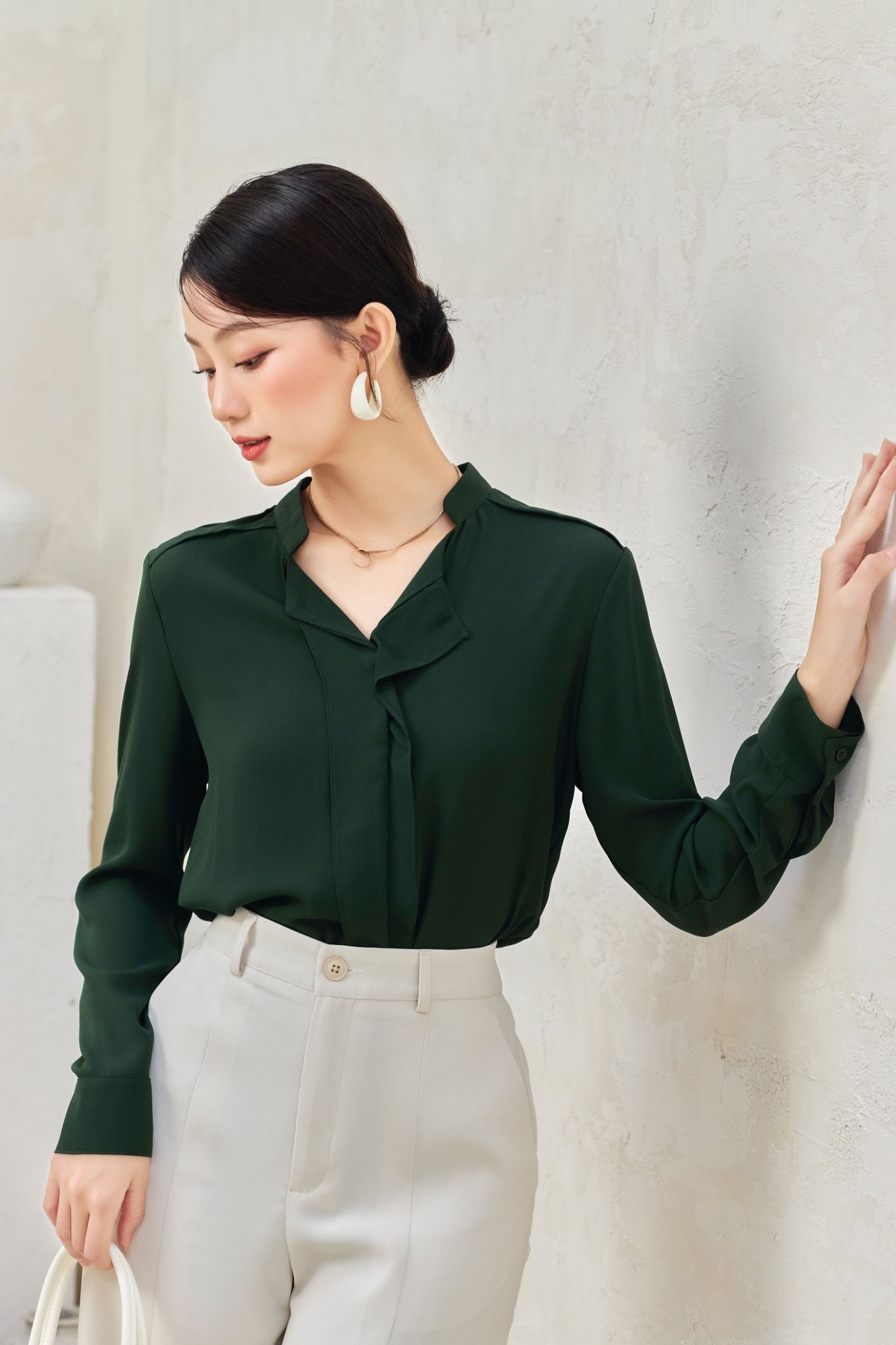 Áo Kiểu Cổ Rũ FAK063