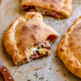 N9 : CALZONE PIZZA