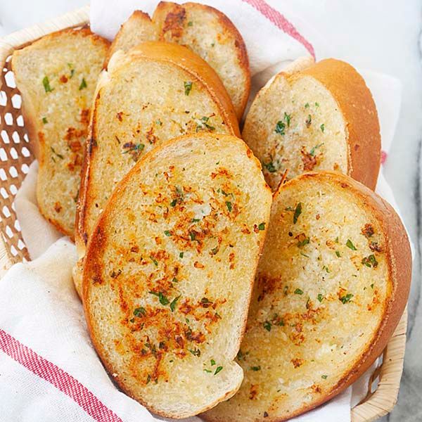  Garlic Bread - Bánh Mì Tỏi 