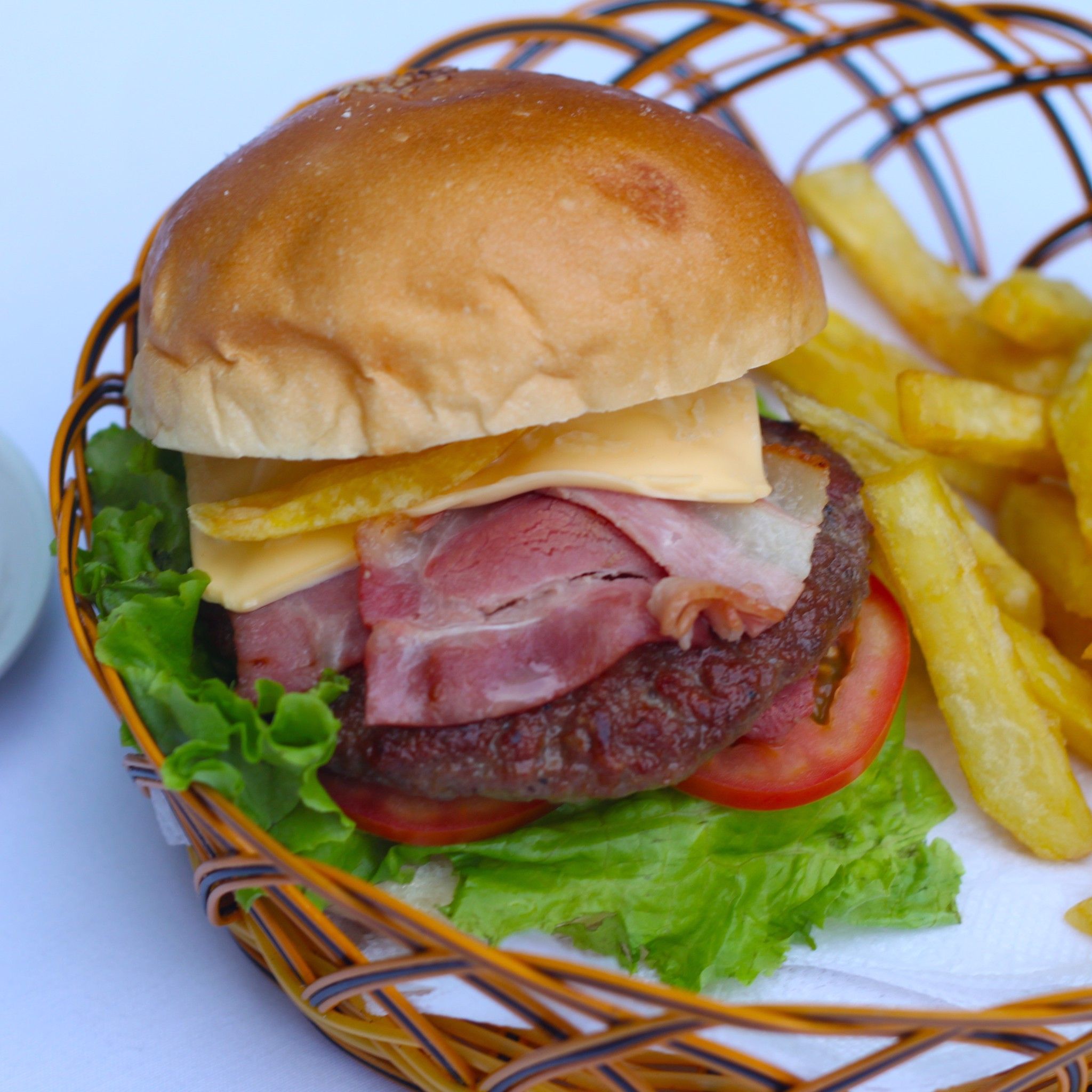  Burger with Meat ball  (beef) + Cheese - Burger Bò 