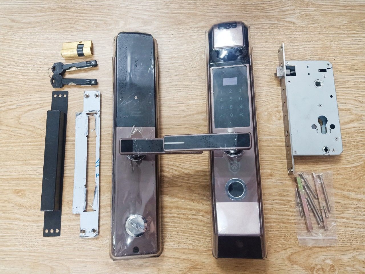 Khóa Cửa Gỗ Vân Tay HPS- 3308