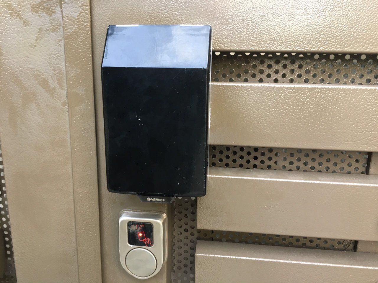 Bộ Khóa Từ Hút Vân Tay HPS- EMLPRO ( TF6P8 - UPS)