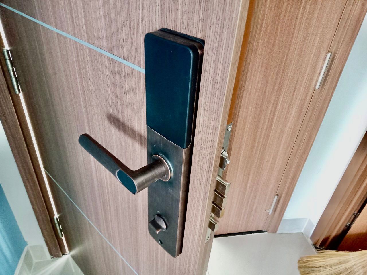 Khóa vân tay cửa gỗ HPS- 3327 (Tuya)