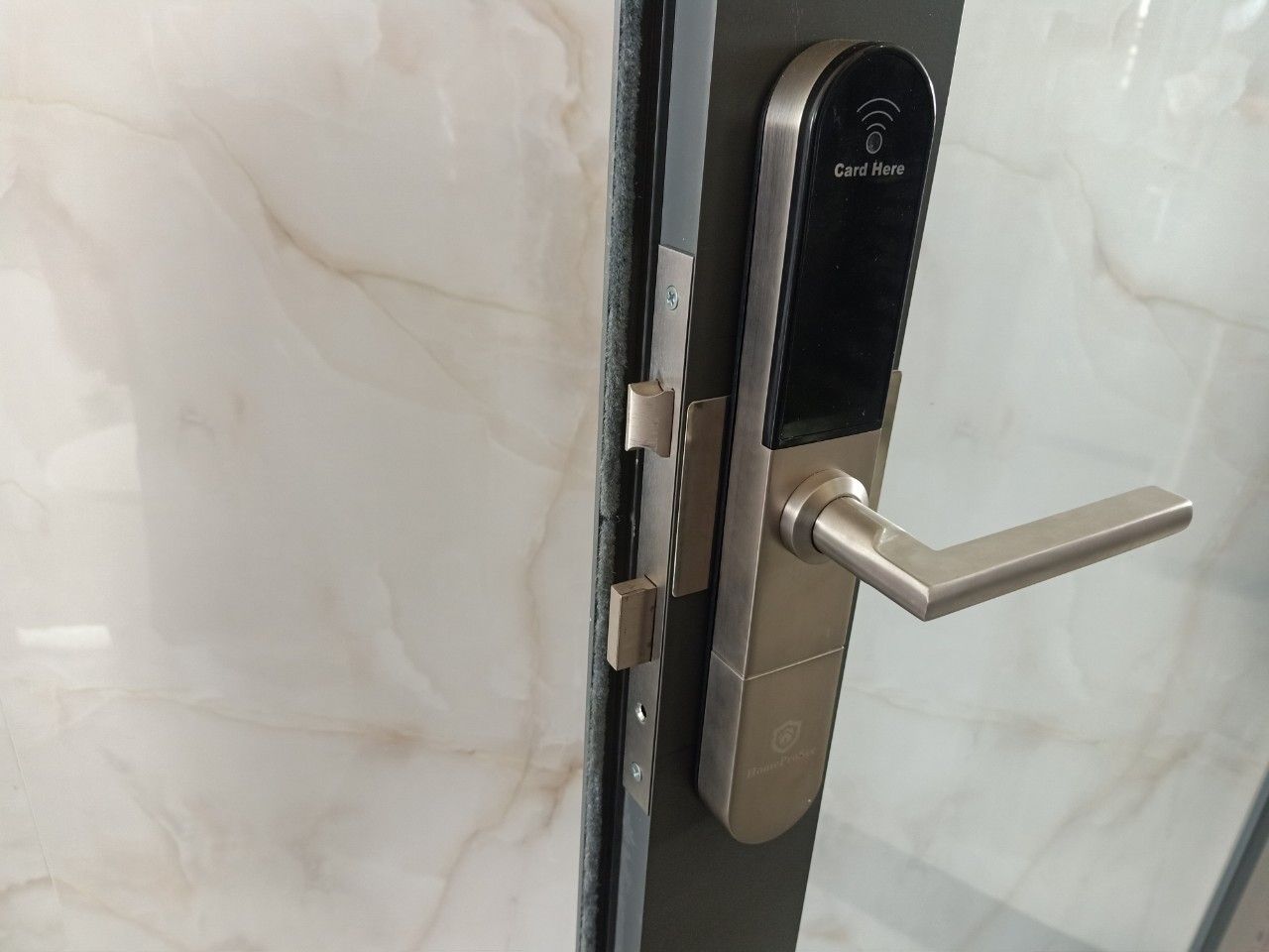 Khóa thẻ từ cửa nhôm HPS- 918