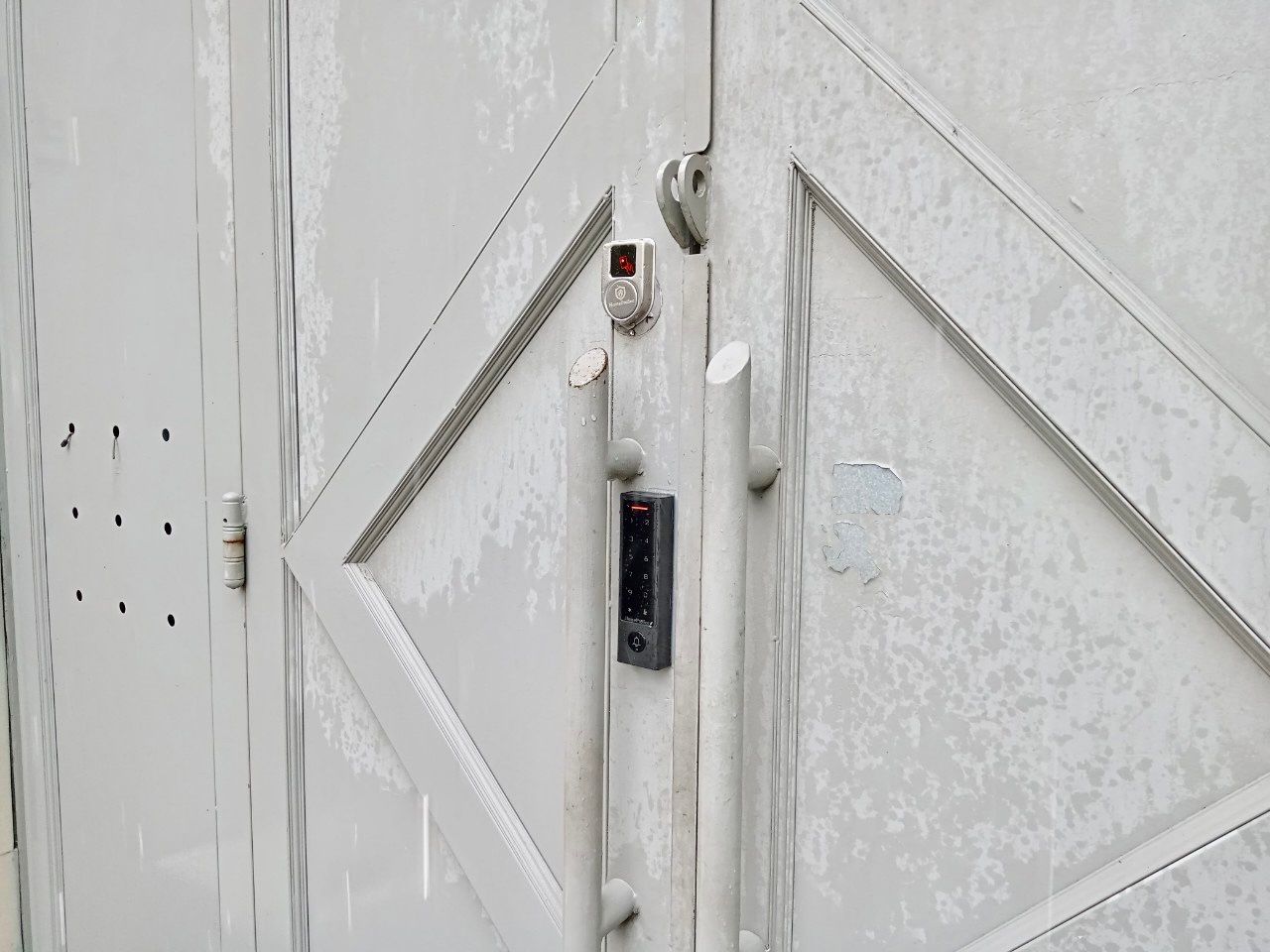 Đầu đọc mật mã/thẻ từ trong nhà HPS- HF4 PC ( TTLOCK )