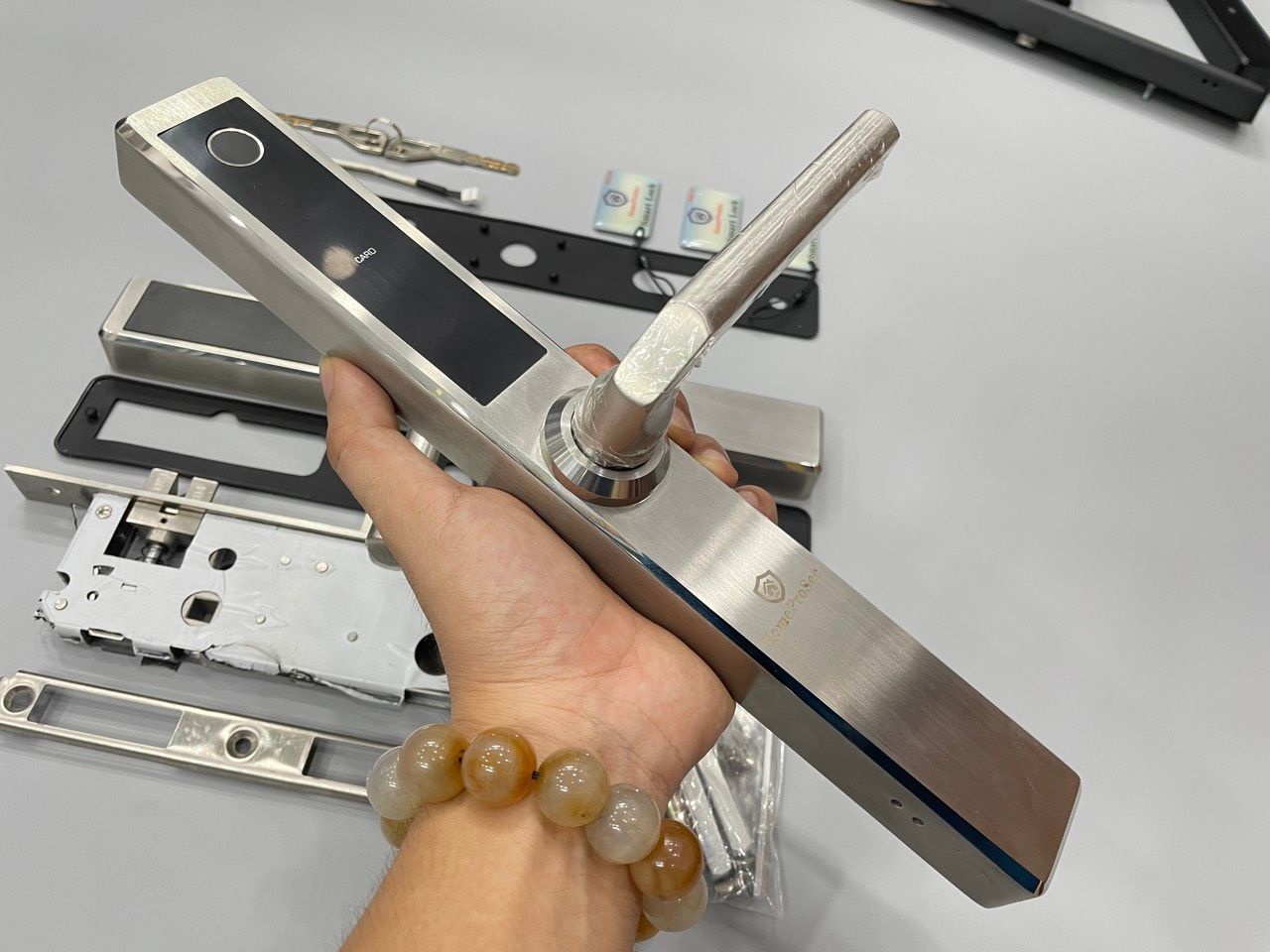 Khóa vân tay cửa nhôm HPS- 3322 (ttlock)