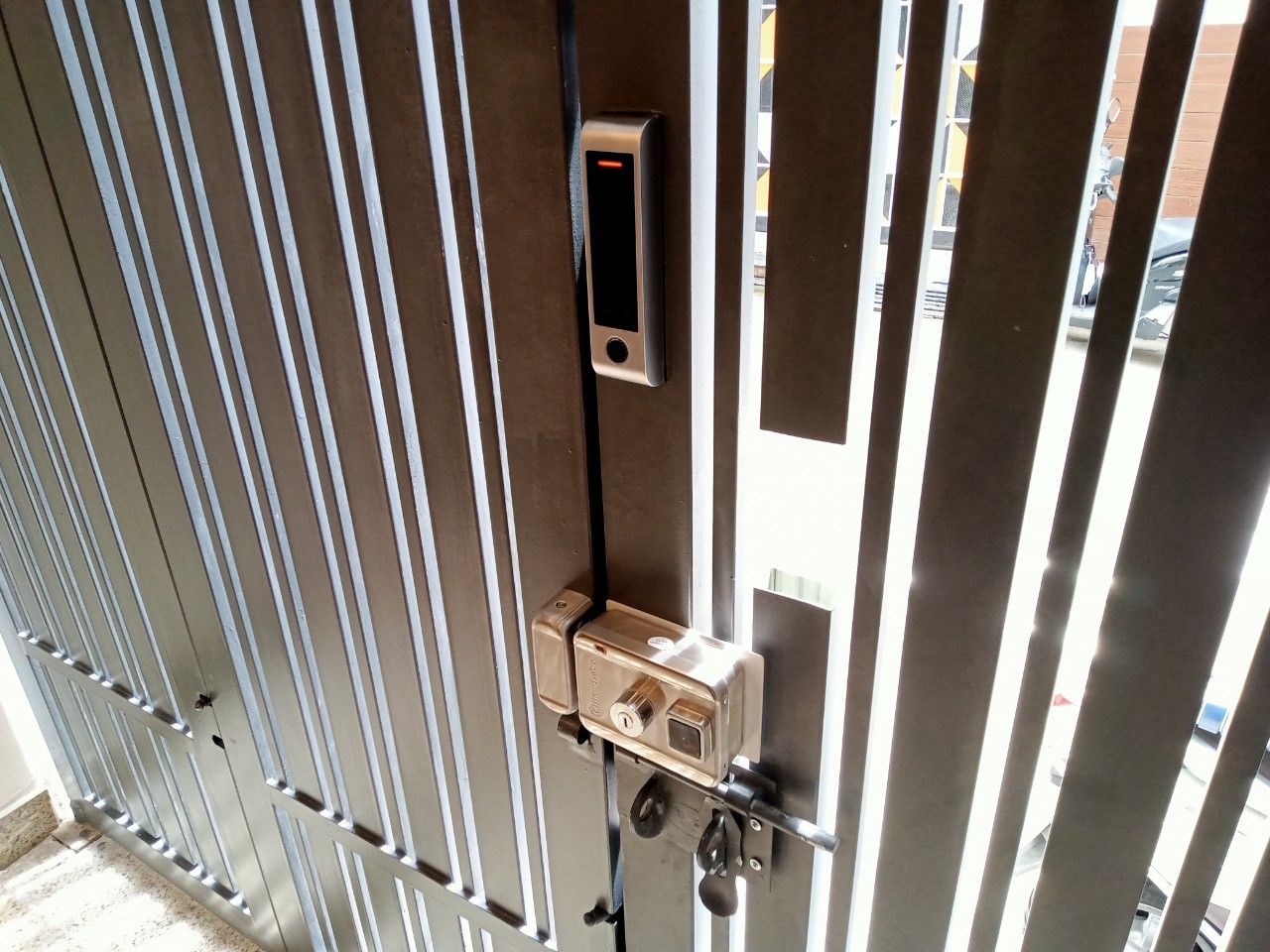 Bộ khóa cổng vân tay inox HPS- SLIPRO ( HF5P8 - UPS - ttlokc/tuya)