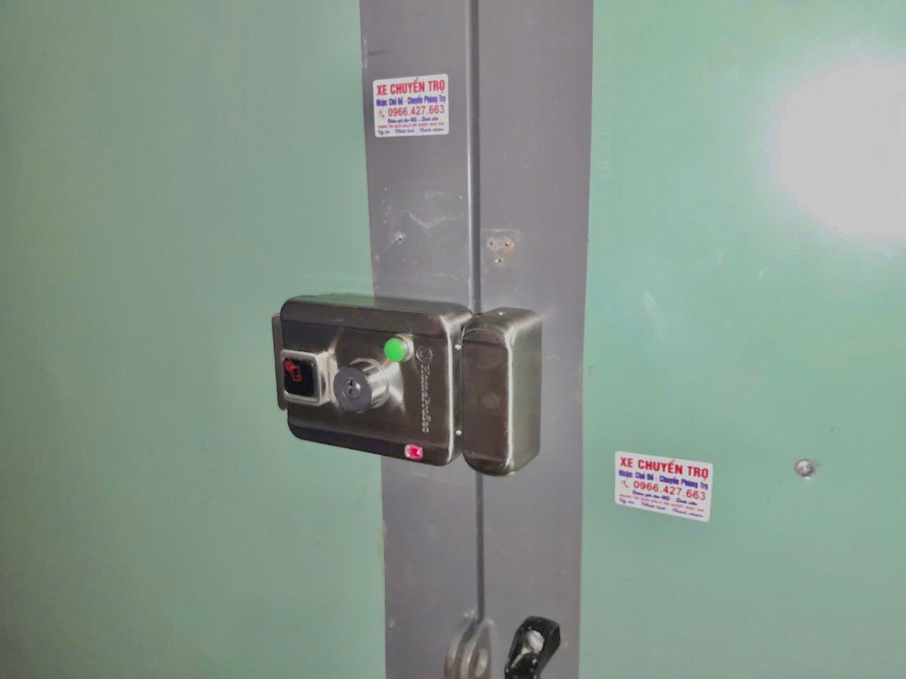 Khóa CổngThẻ Từ Ngoài trời INOX HPS - SLIH -Exit (Có tay cầm, Có Nút Nhấn Exit)