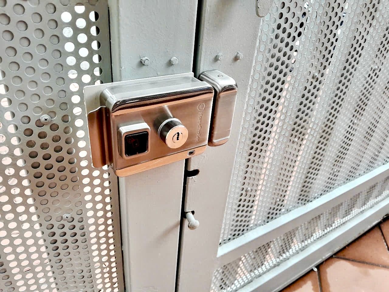 Khóa CổngThẻ Từ Ngoài trời INOX HPS - SLiH - (INOX, có tay cầm)