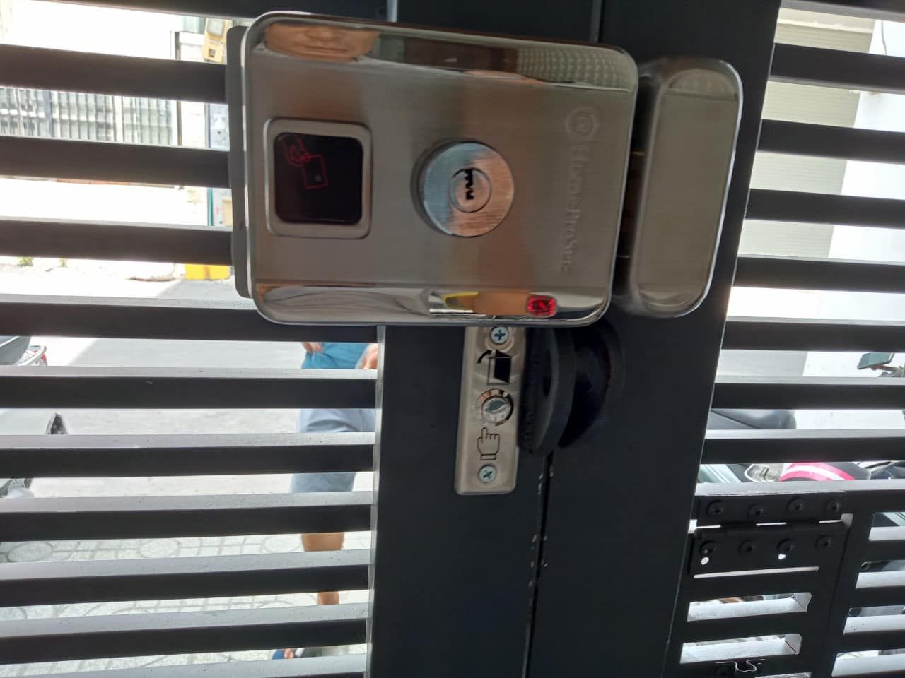 Bộ khóa cổng vân tay inox HPS- SLIPRO ( HF1P8 - UPS)