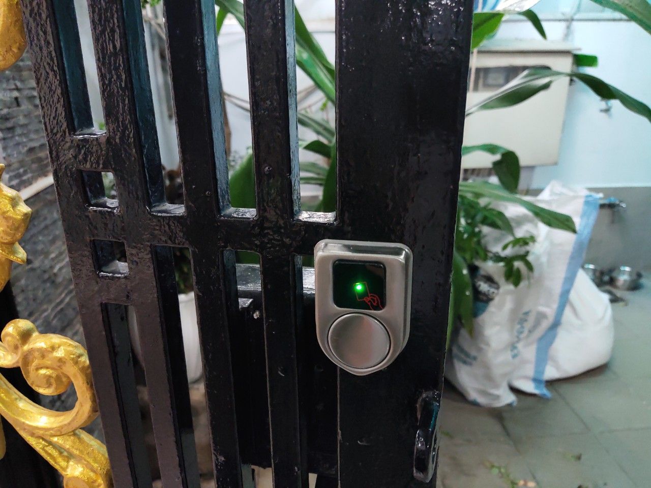 Khóa Cổng Sắt Thẻ Từ HPS - SLA