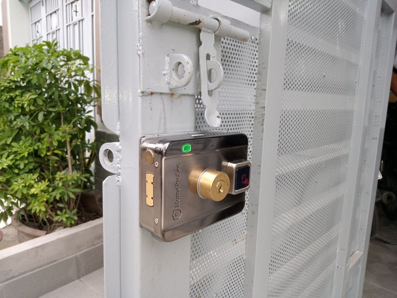 Khóa Cổng Sắt Thẻ Từ HPS - SLA