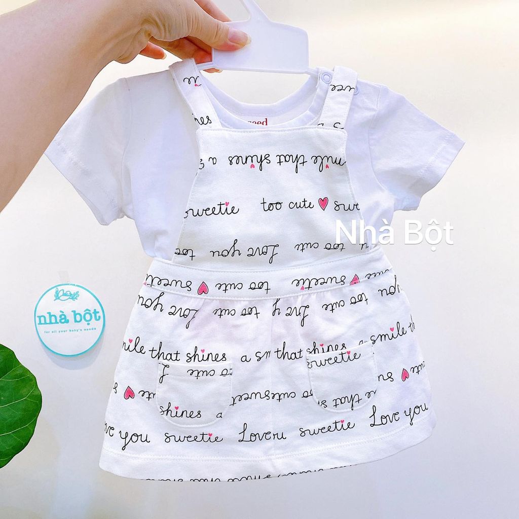 Yếm Carter màu trắng chữ