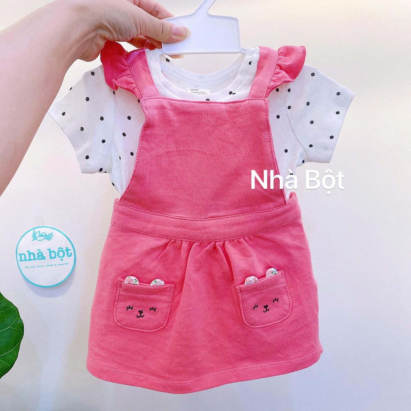 Yếm Carter màu hồng túi thỏ