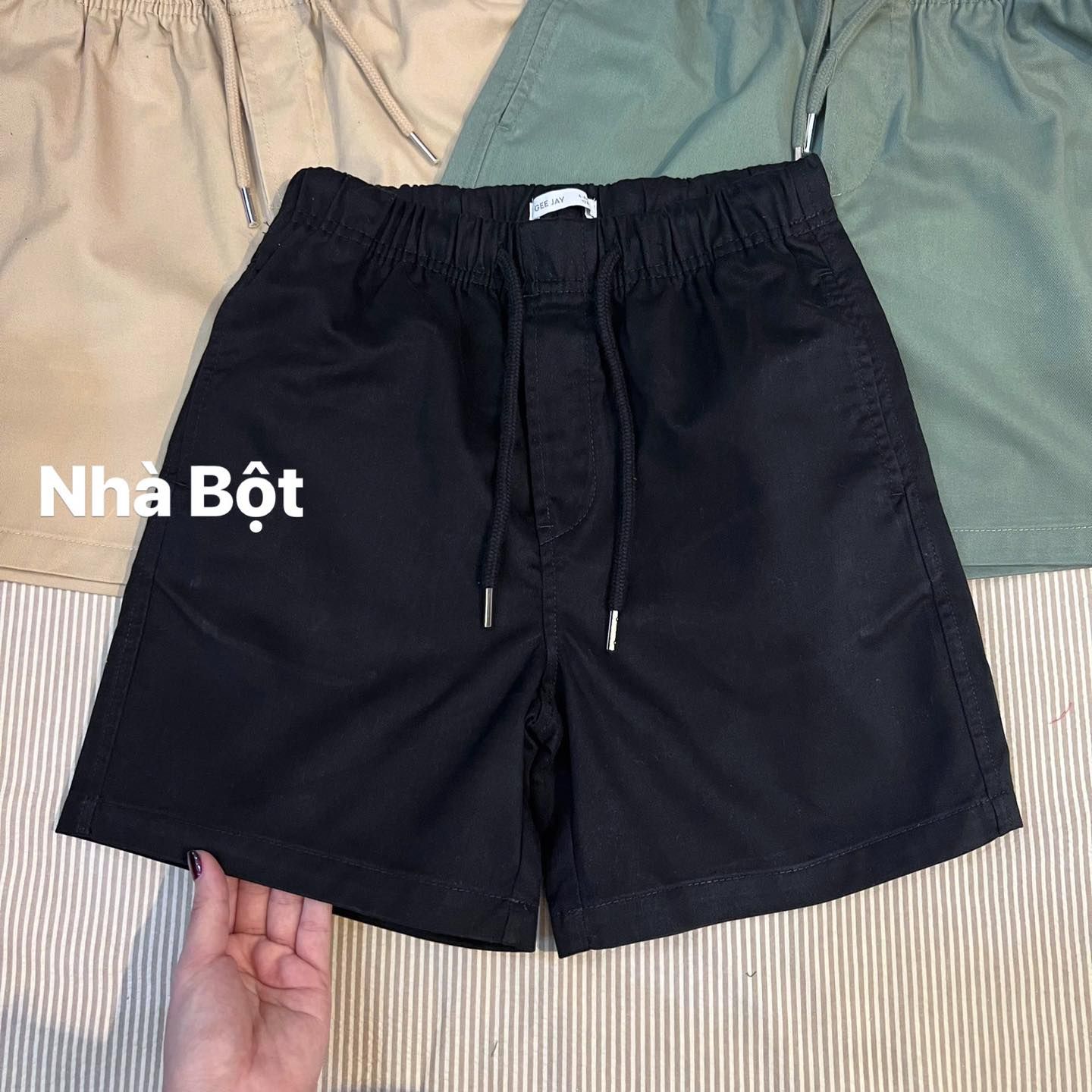 QUẦN SHORT AUTH GEE JAY ĐEN