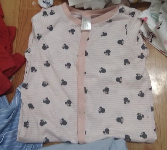 SLEEP SUIT H&M-hồng sọc Mickey nhỏ