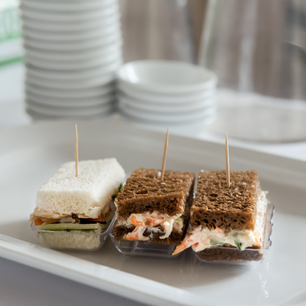 Bánh Finger Sandwich