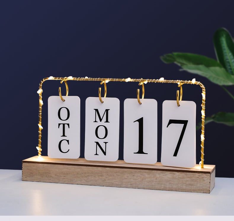 LỊCH ĐỂ BÀN CÓ ĐÈN