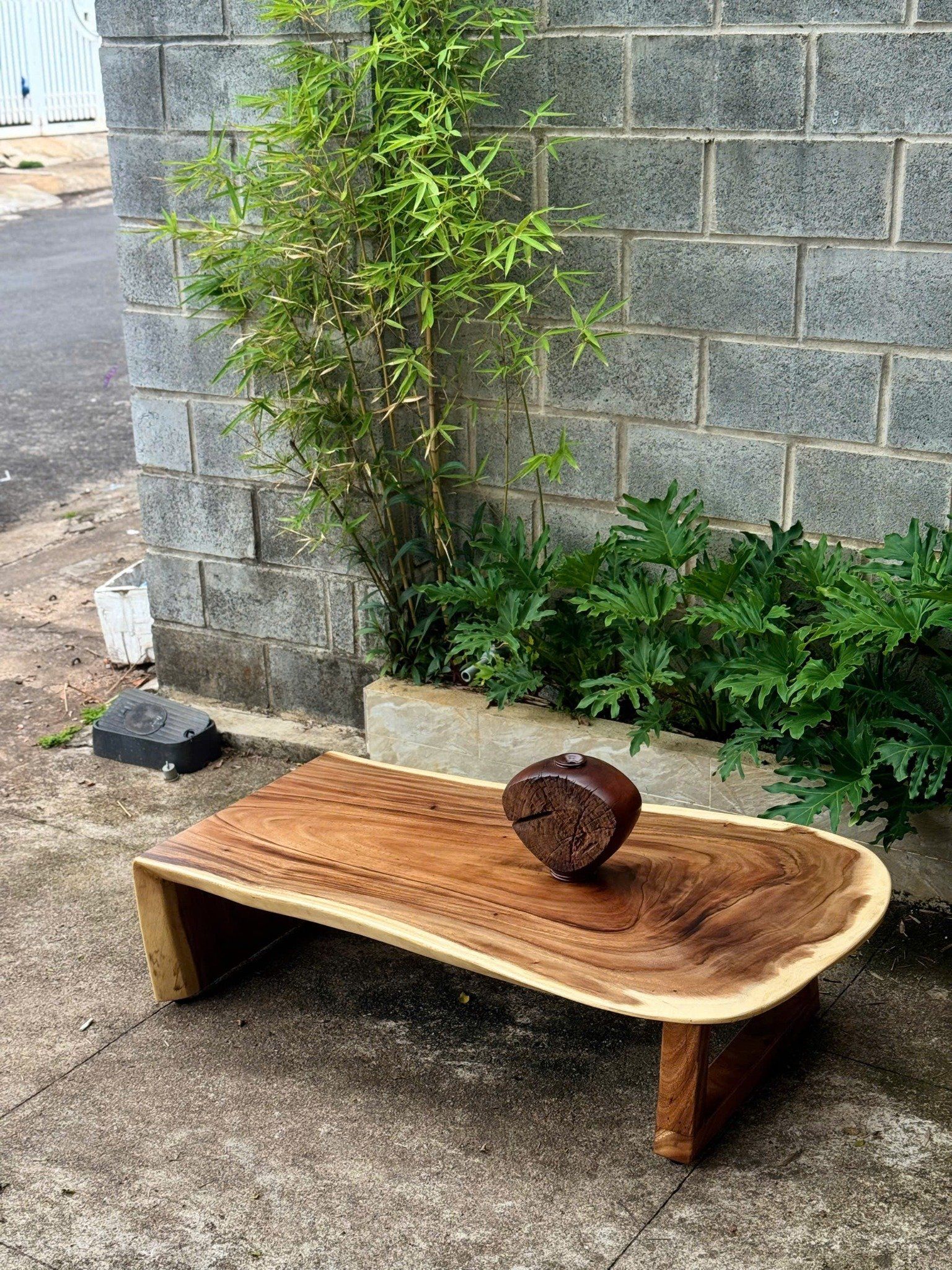 BÀN TRÀ GỖ ME TÂY 128 x 60 - 70 x 30 cm