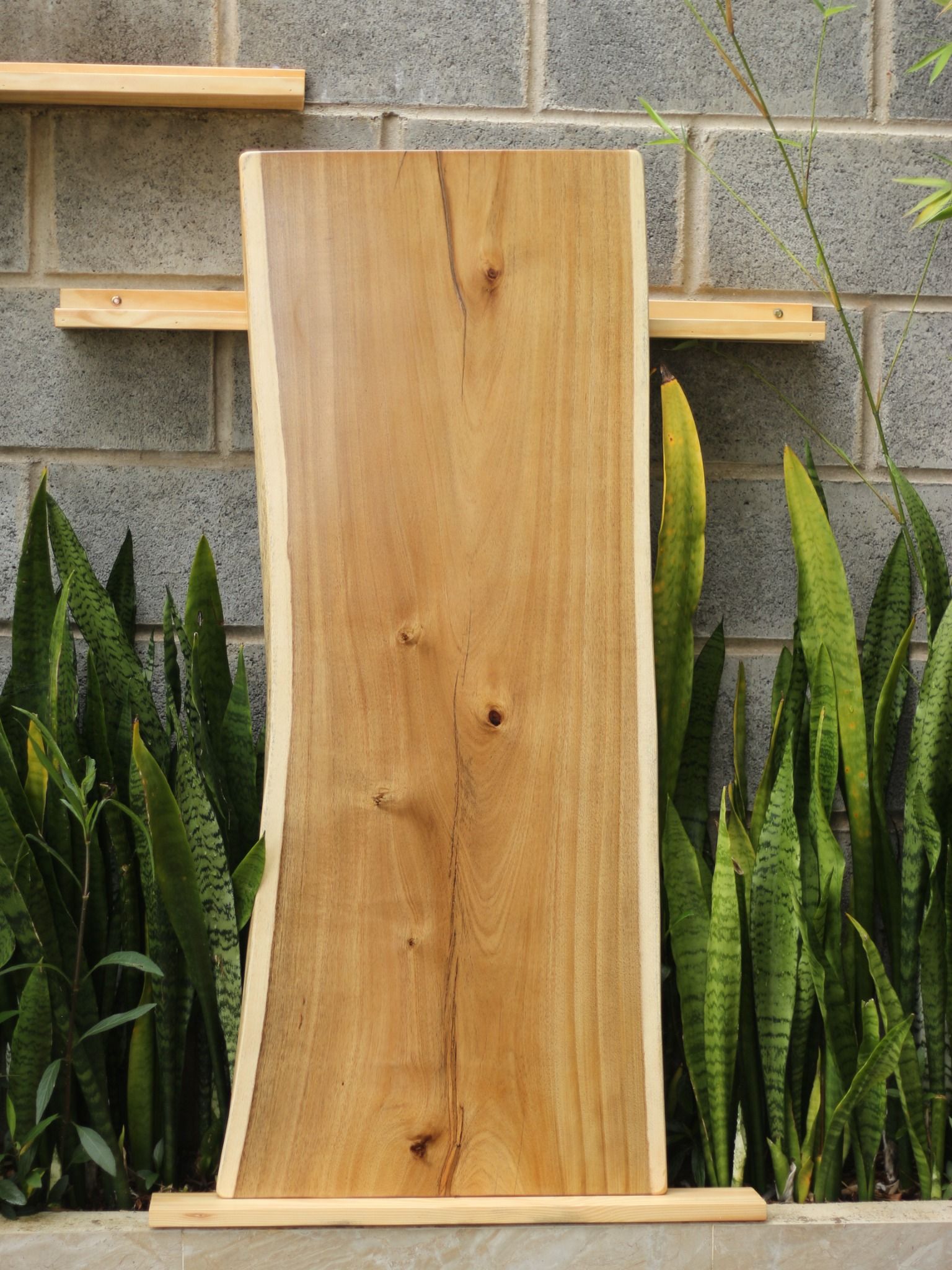 BÀN GỖ TRÀM