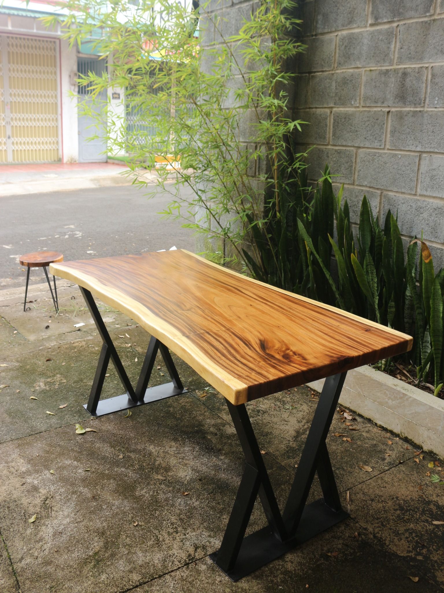 BÀN GỖ ME TÂY 160 x 64 - 74 x 5 cm