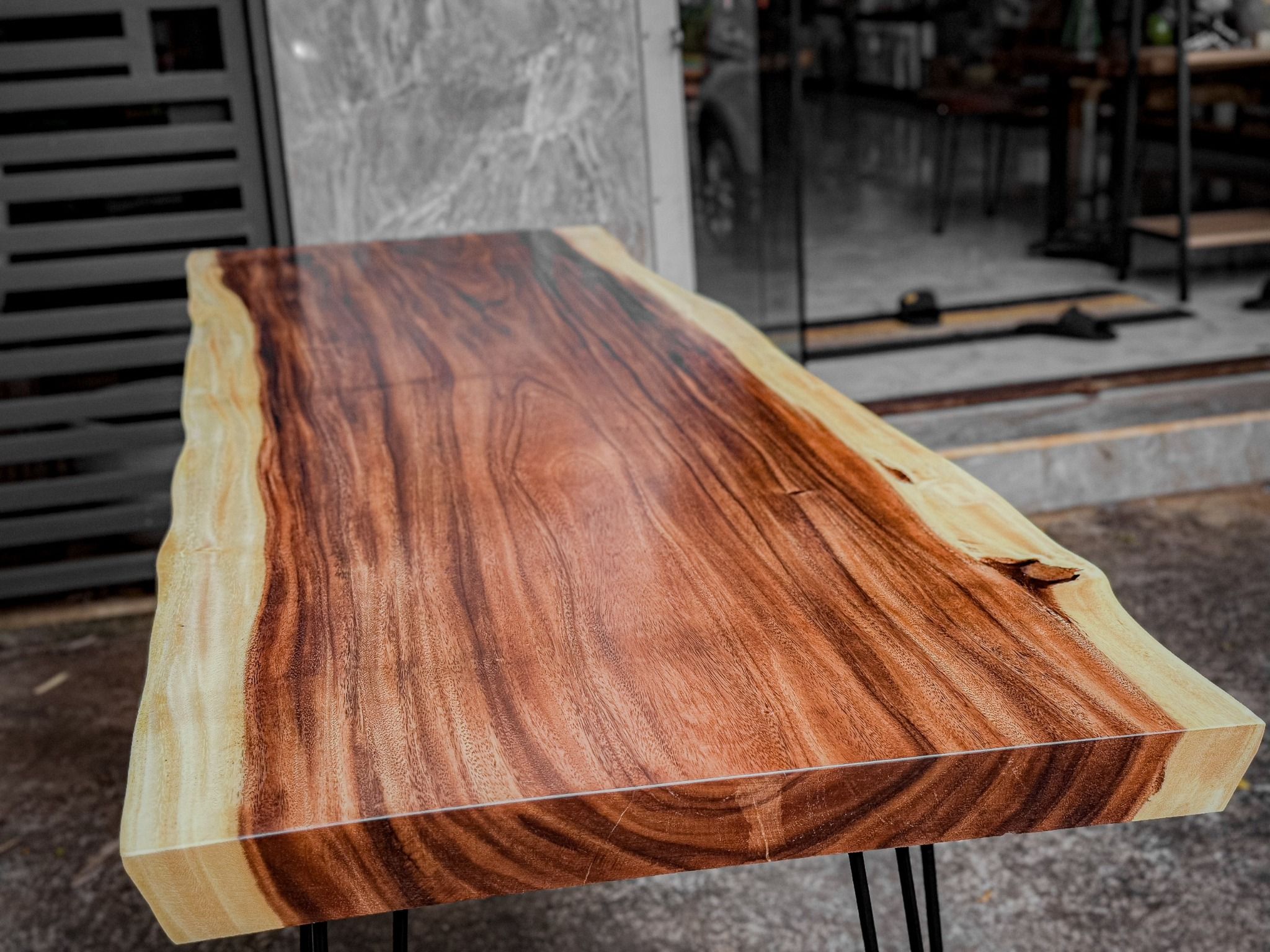 BÀN GỖ ME TÂY 170 x 60-62 x 5 cm
