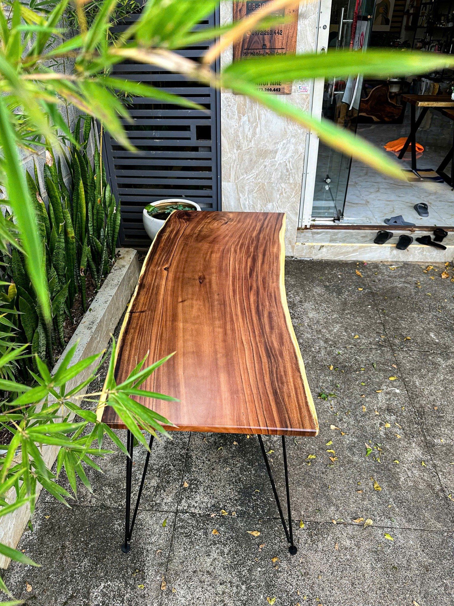 BÀN GỖ ME TÂY 160 x 65-67 x 3 cm