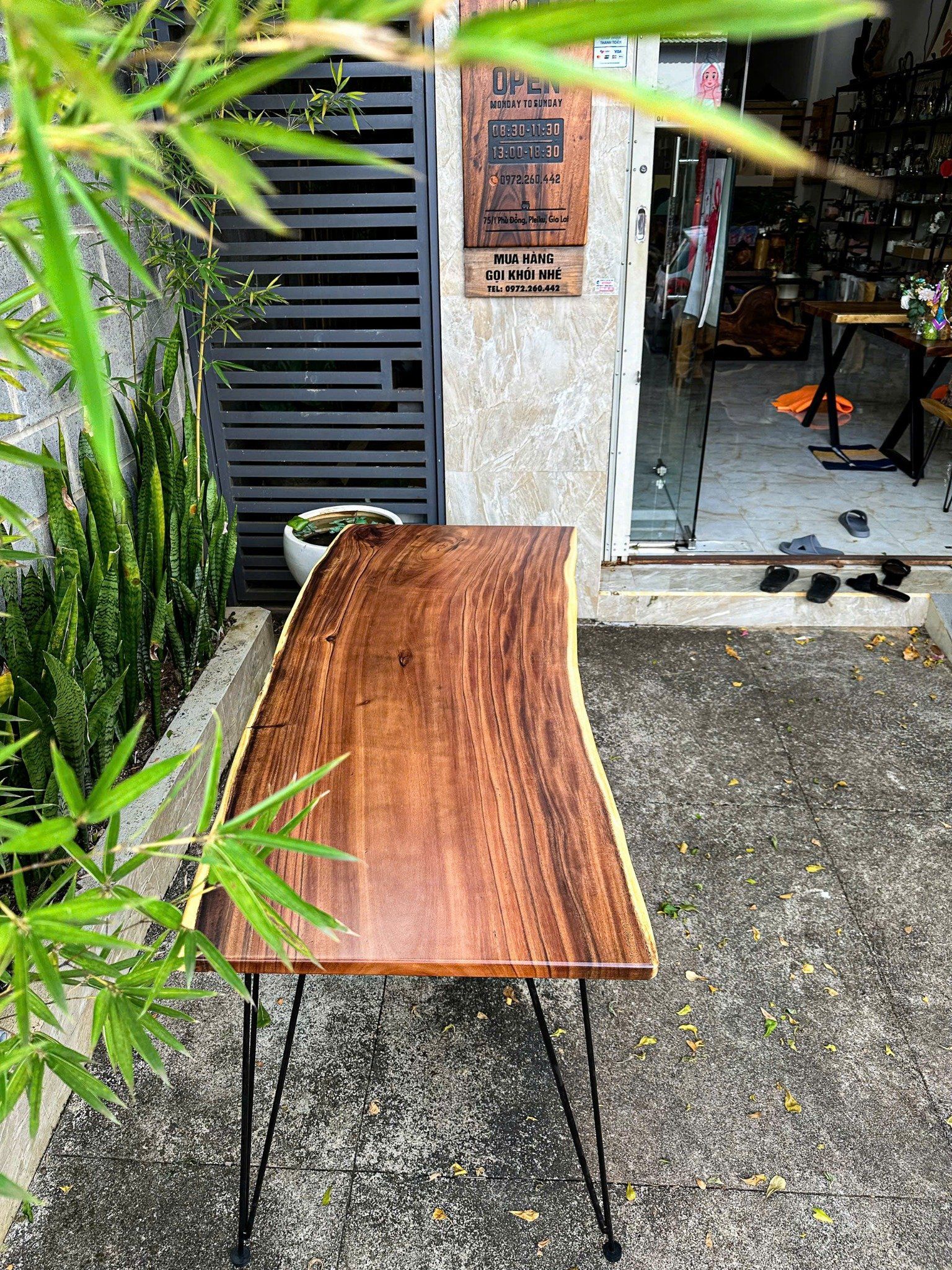 BÀN GỖ ME TÂY 160 x 65-67 x 3 cm