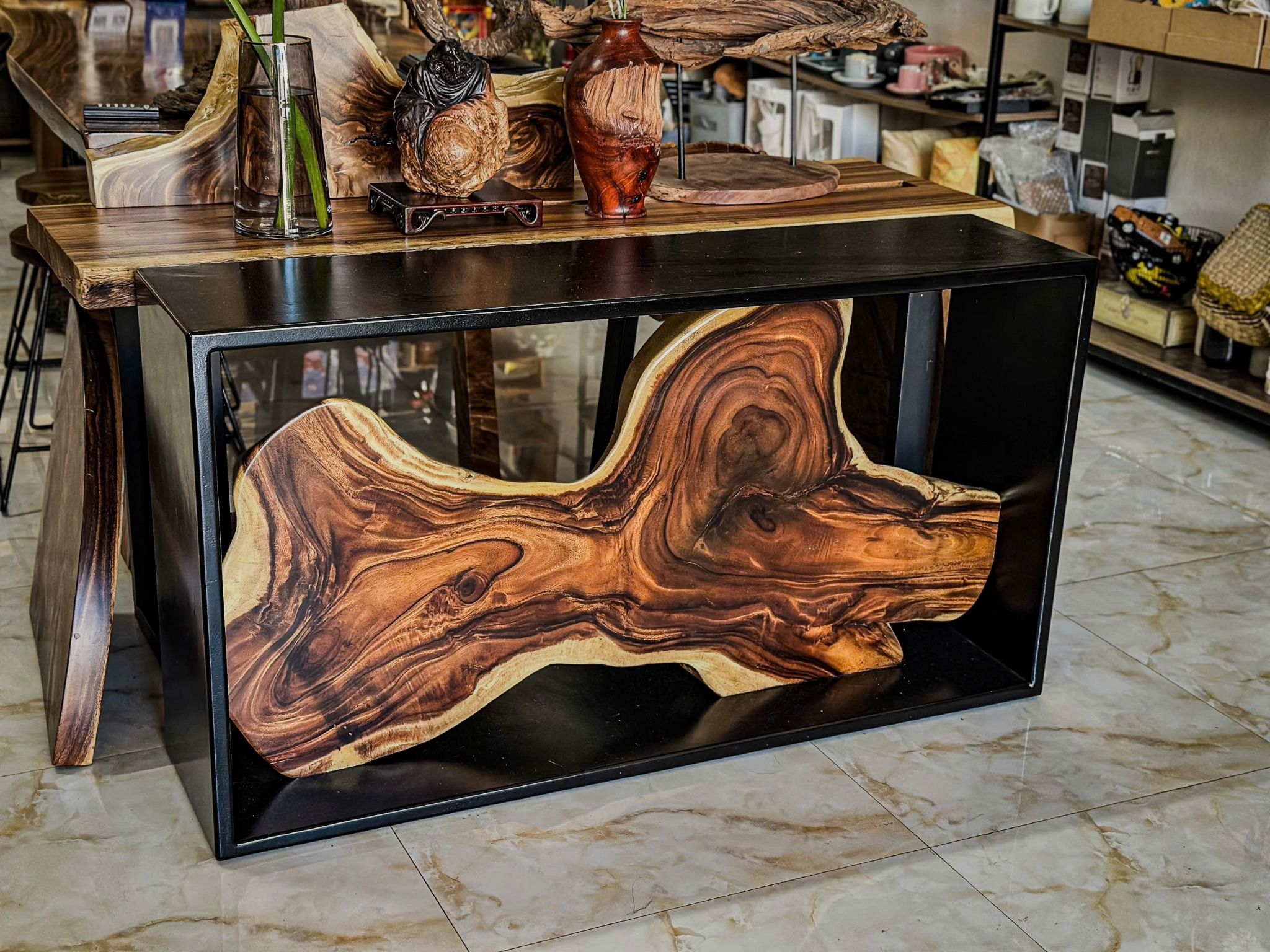 KỆ GỖ ME TÂY DECOR