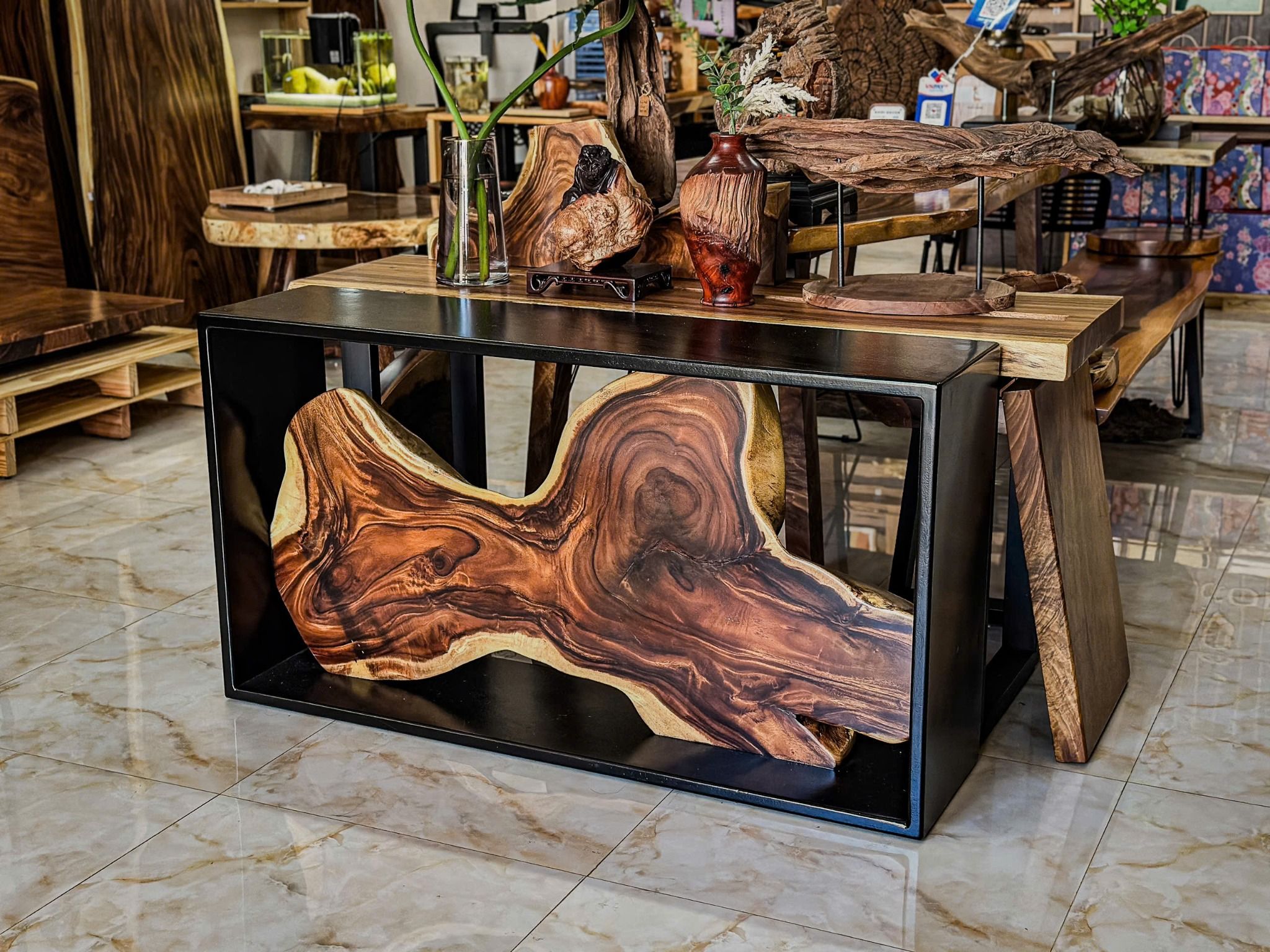 KỆ GỖ ME TÂY DECOR