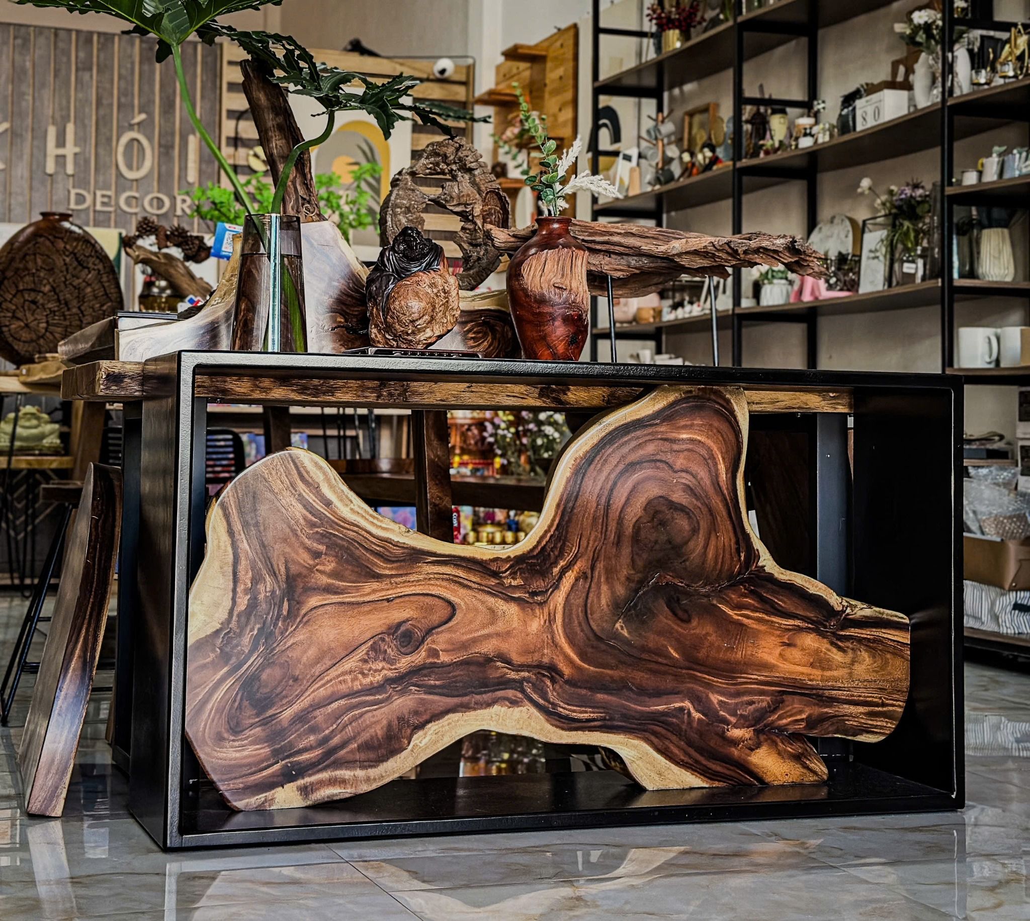 KỆ GỖ ME TÂY DECOR