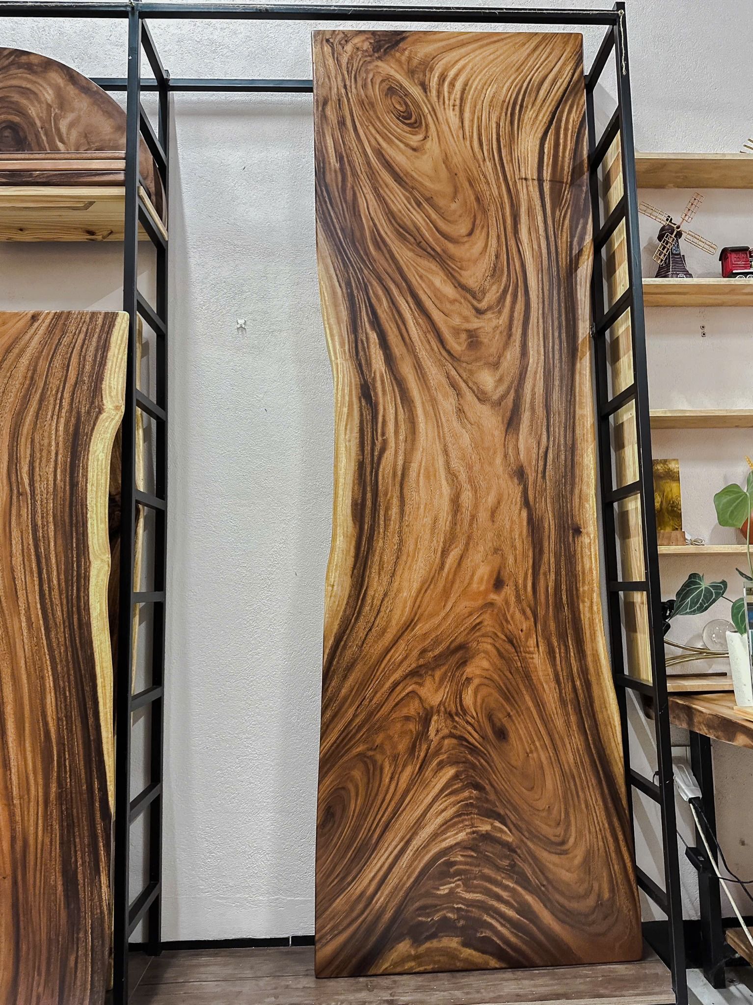 BÀN GỖ ME TÂY 240 x 67-76 x 5 cm