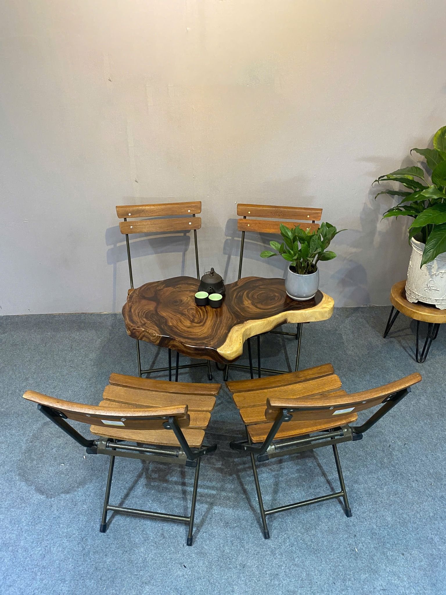 BÀN CAFE GỖ ME TÂY 74 x 41 x 5 cm