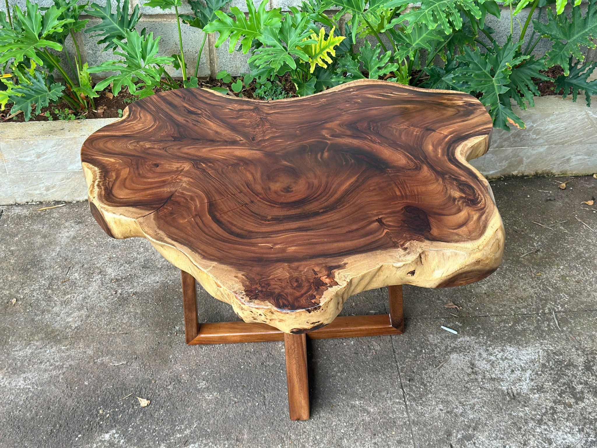 BÀN SOFA GỖ ME TÂY 88 x 81 x 7 cm