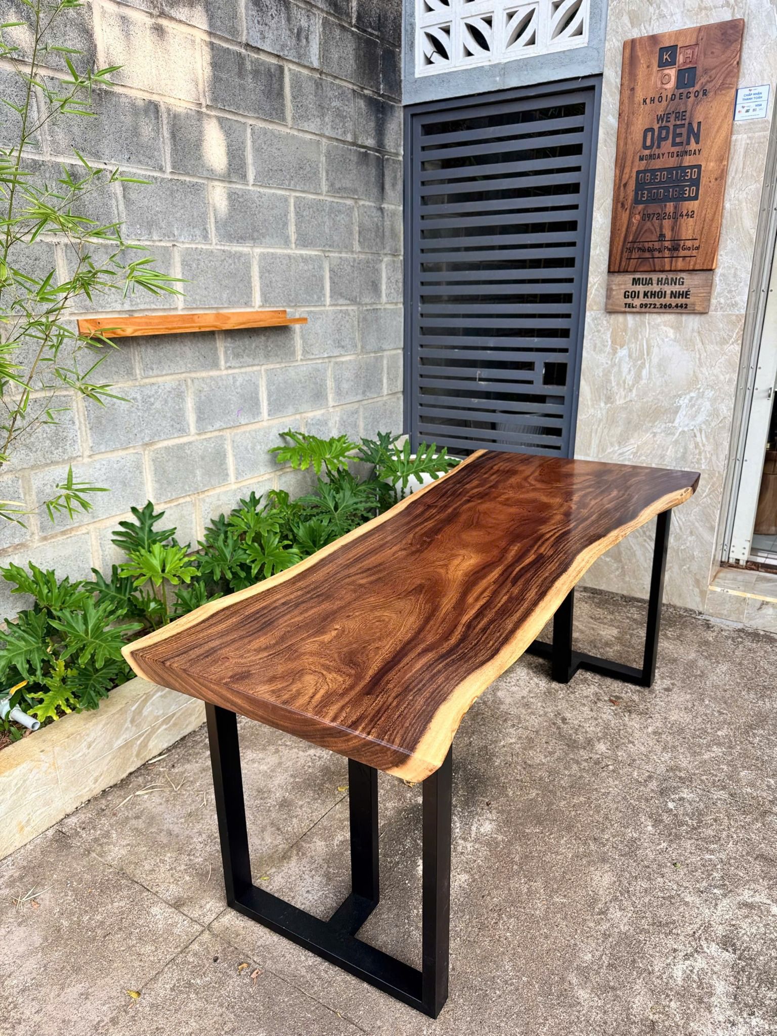 BÀN GỖ ME TÂY 180 x 68-65-81 x 5