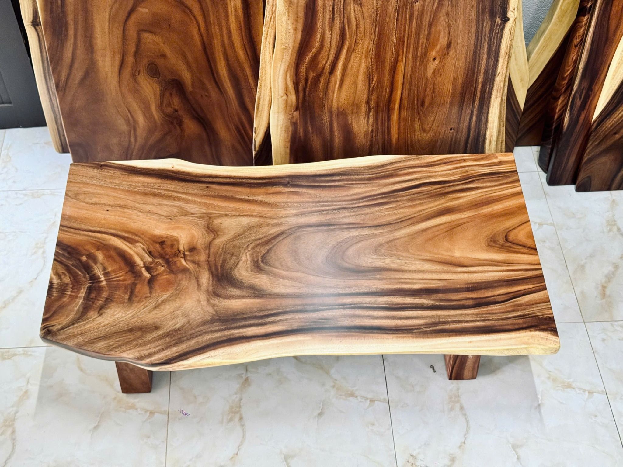 BÀN TRÀ GỖ ME TÂY 126 x 65-63-66 x 5 CM