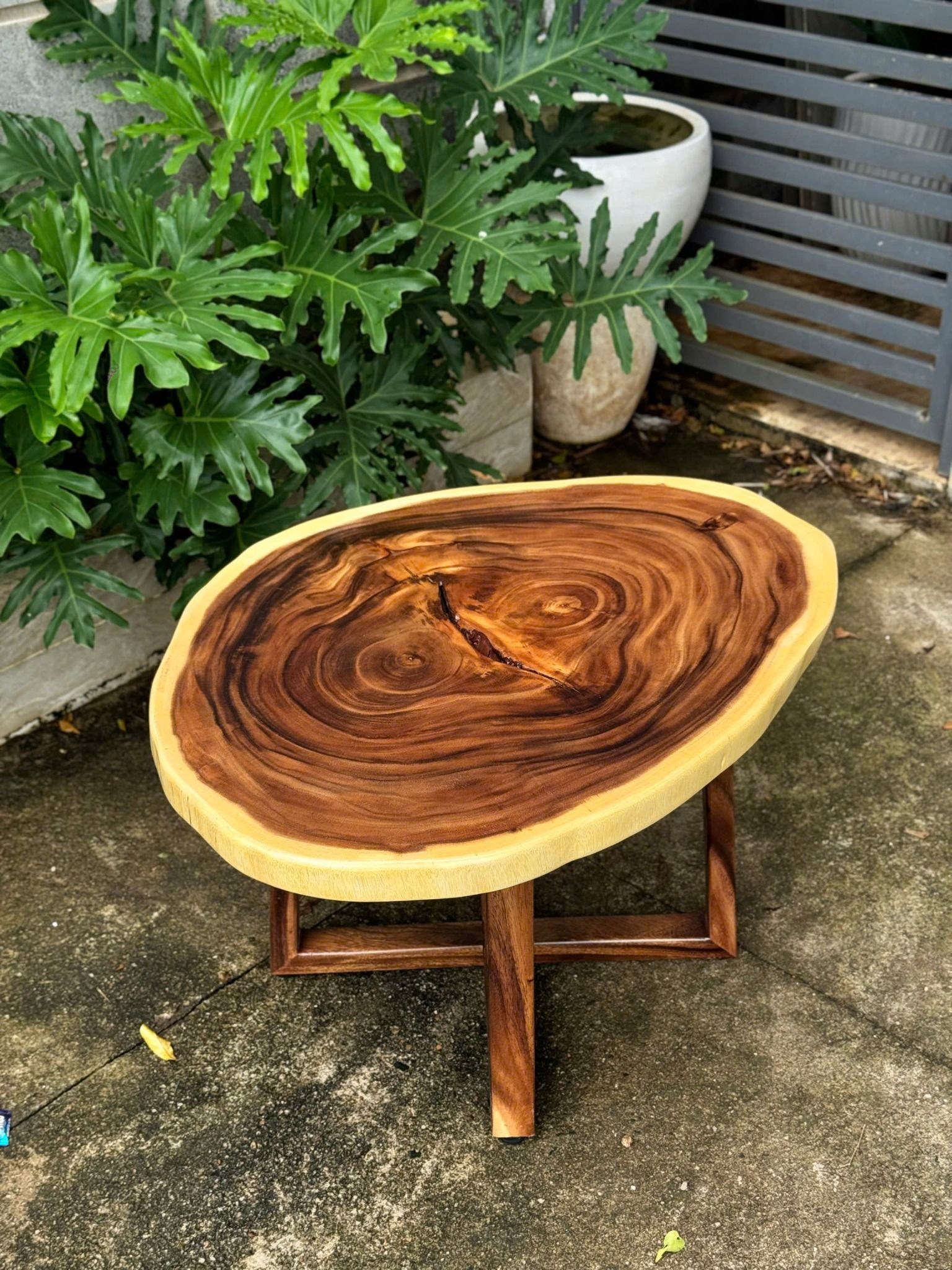 BÀN GỖ ME TÂY 85 x 62 x 5 cm