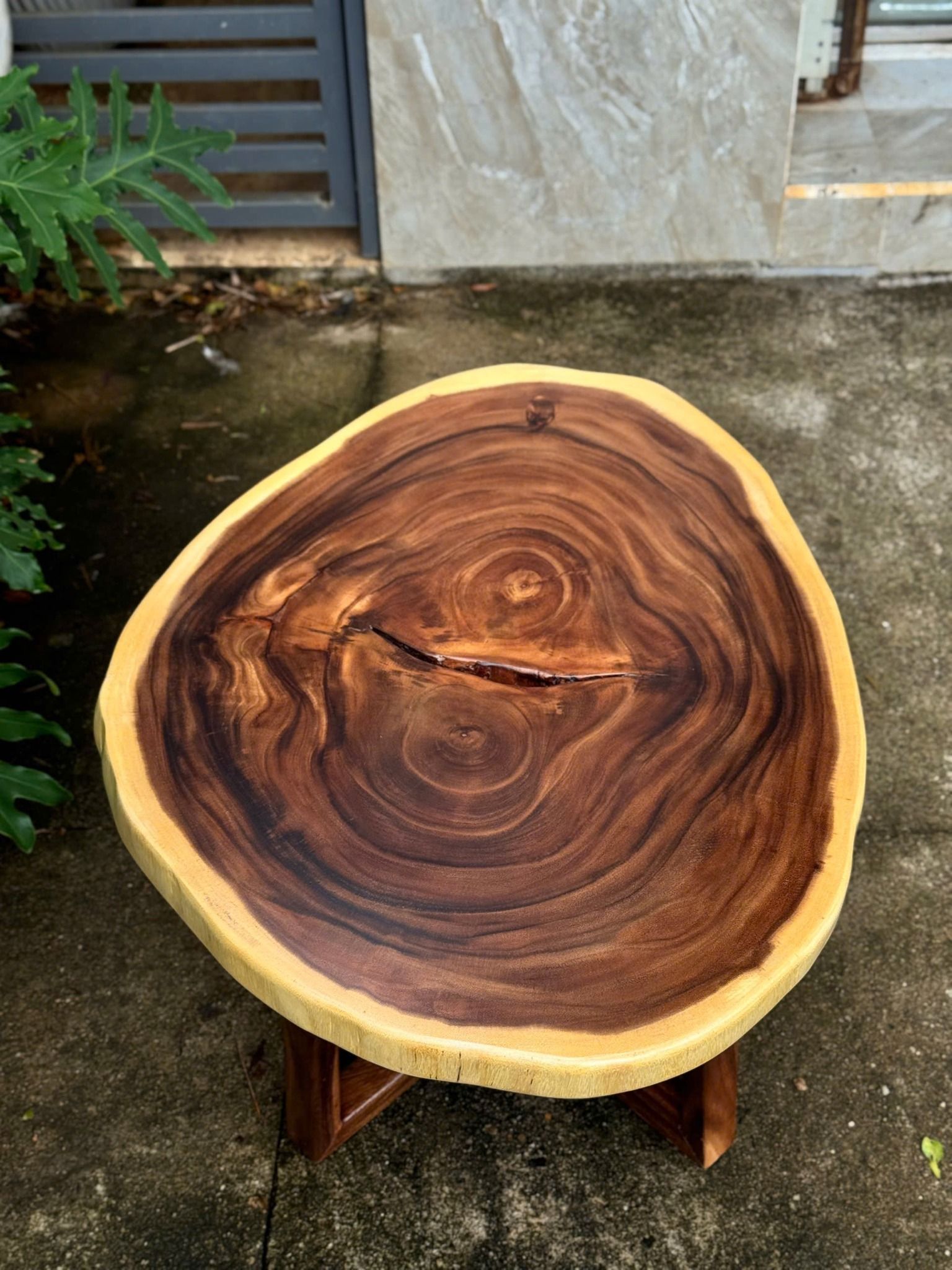 BÀN GỖ ME TÂY 85 x 62 x 5 cm