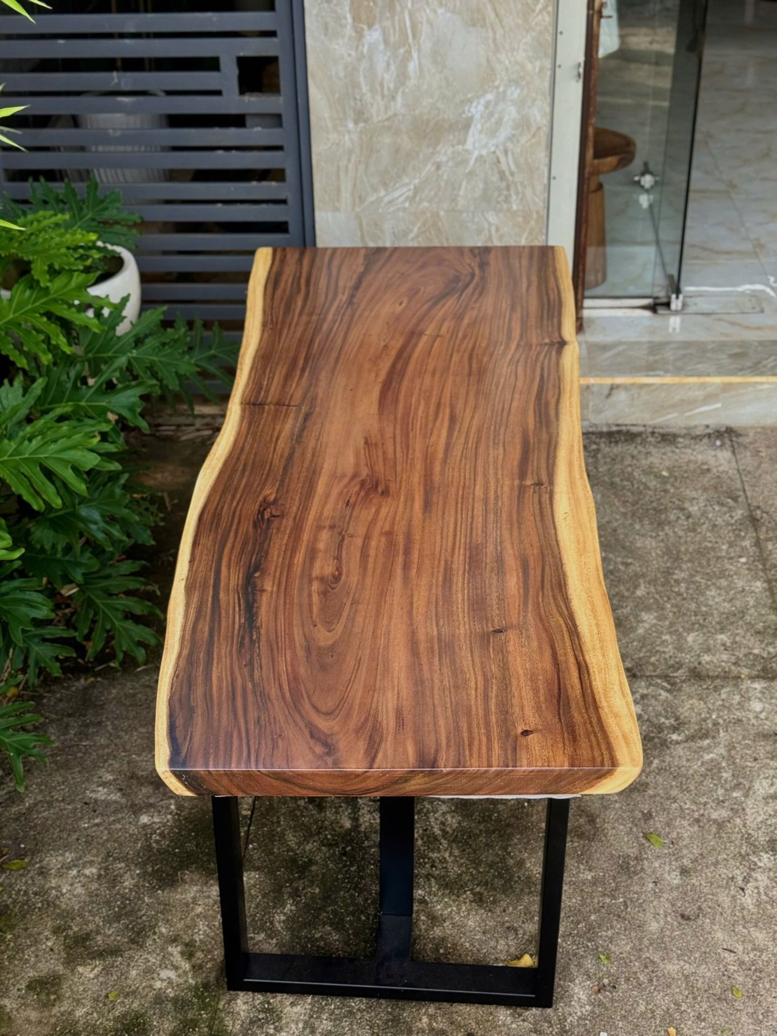 BÀN GỖ ME TÂY 174 x 70-65-64 x 5 cm