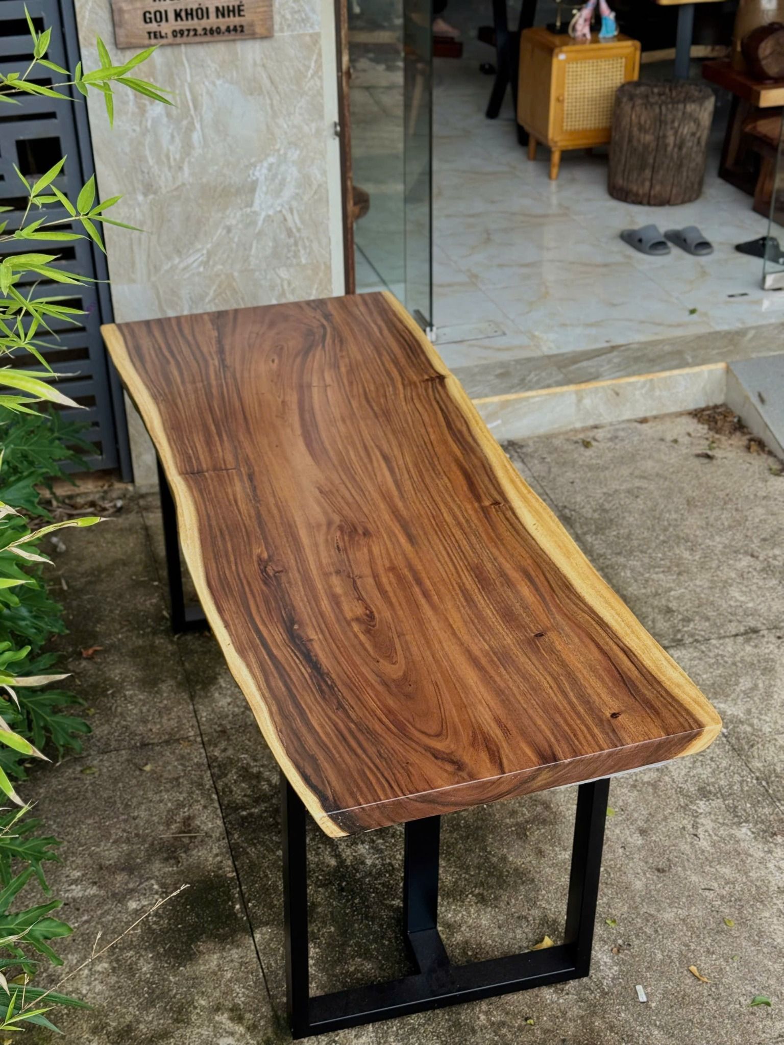 BÀN GỖ ME TÂY 174 x 70-65-64 x 5 cm