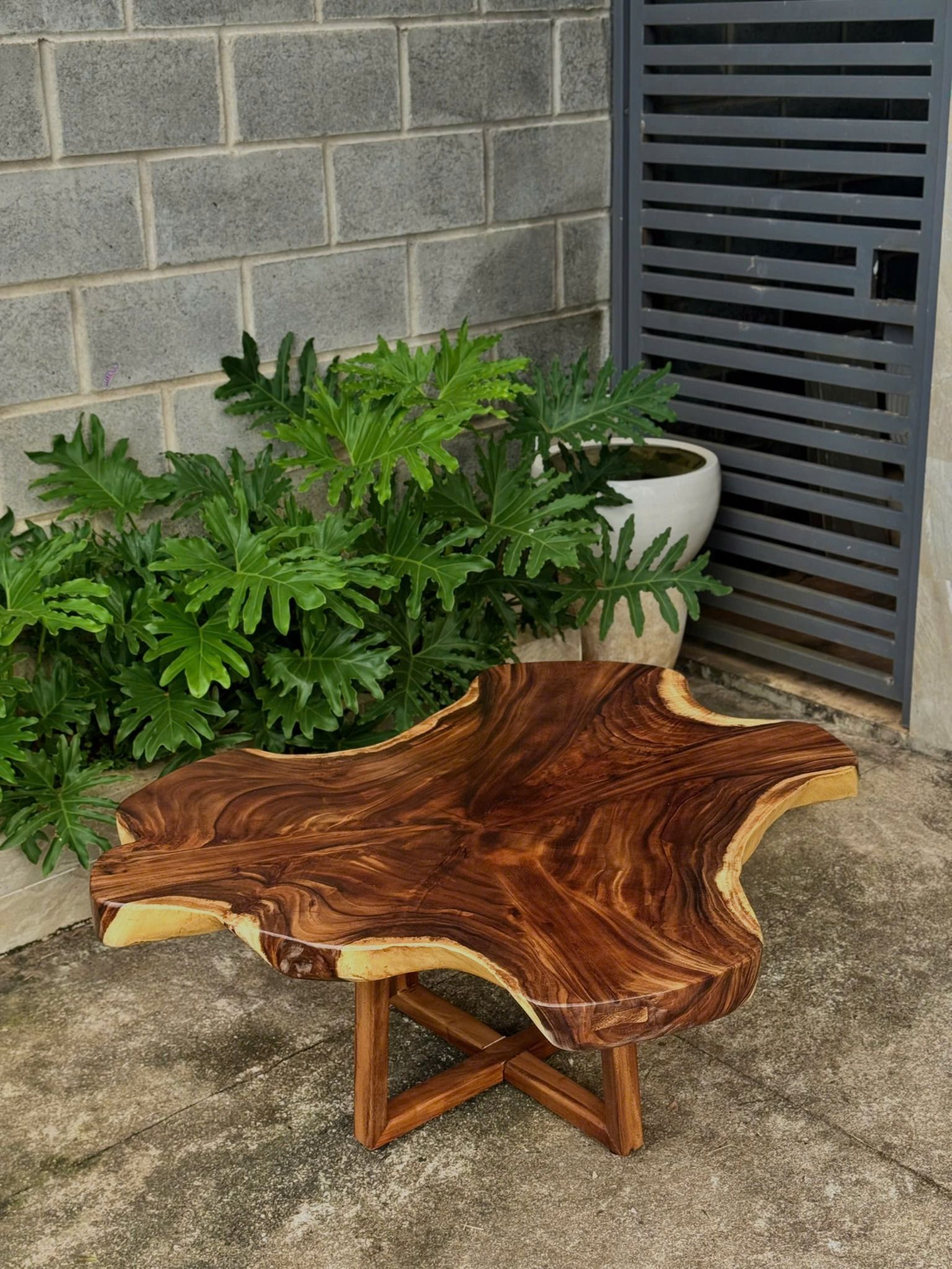 BÀN SOFA GỖ ME TÂY 91 x 69 x 7 cm