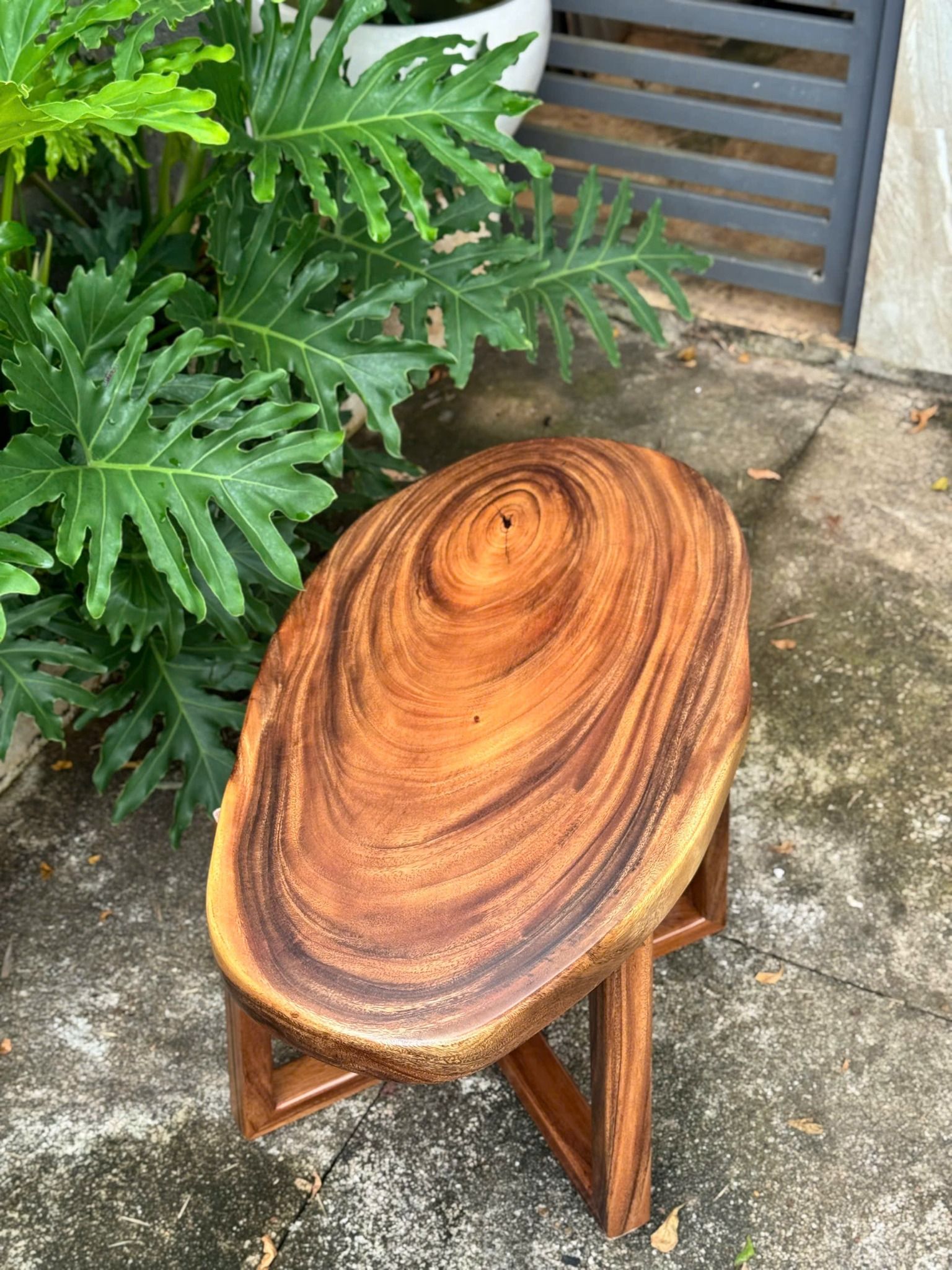 BÀN GỖ ME TÂY 75 x 42 x 5 cm